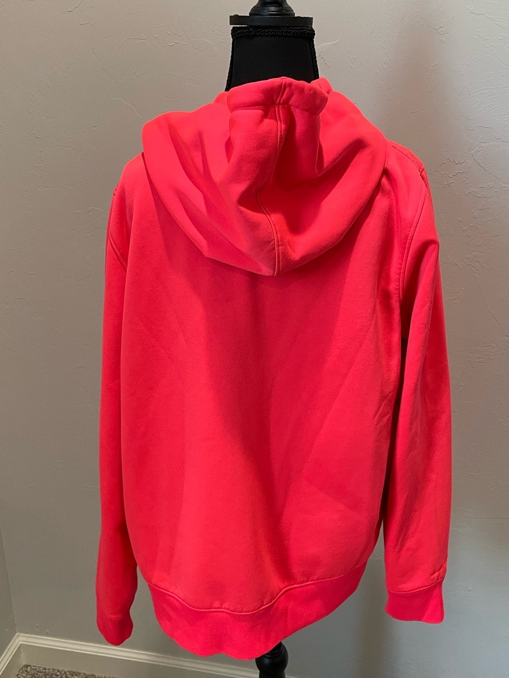 Under Armour Women's Hot Pink Pullover Hoodie Coldgear - Picture 4 of 5